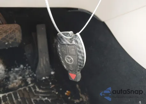 2016 Mercedes-Benz Glc 300 4Matic from USA, damaged, VIN WDC0G4KB6GF005562